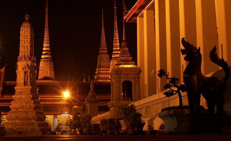 Wat Pho de Bangkok, de nuit