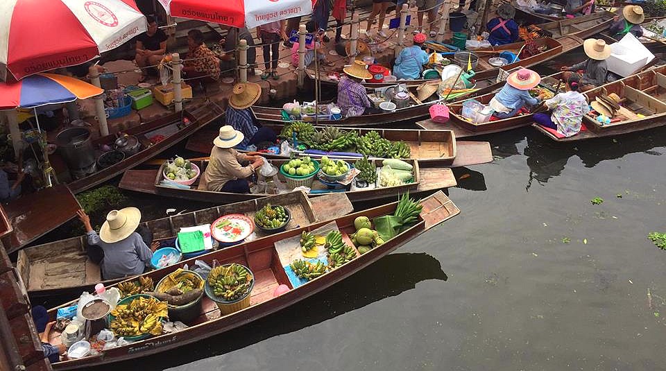 Marché flottant de Ta Kha