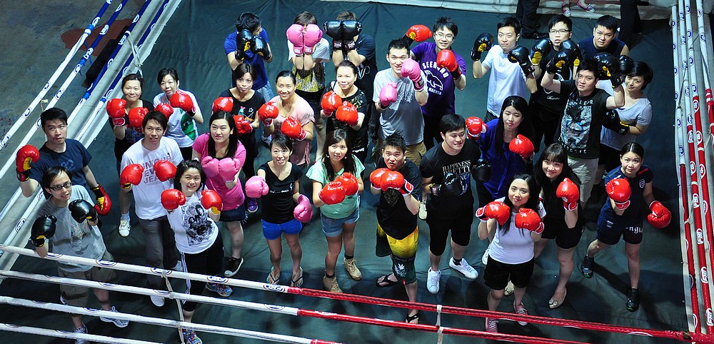 Elèves et professeurs de boxe thai