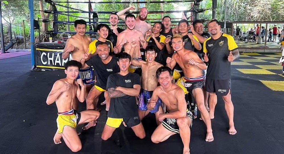Combat de boxe thai en Thaïlande dans le nord