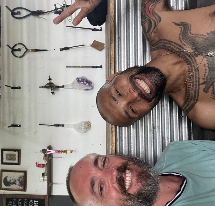 Stagiaire débutant de 42 ans de boxe thai en Thaïlande dans la campagne