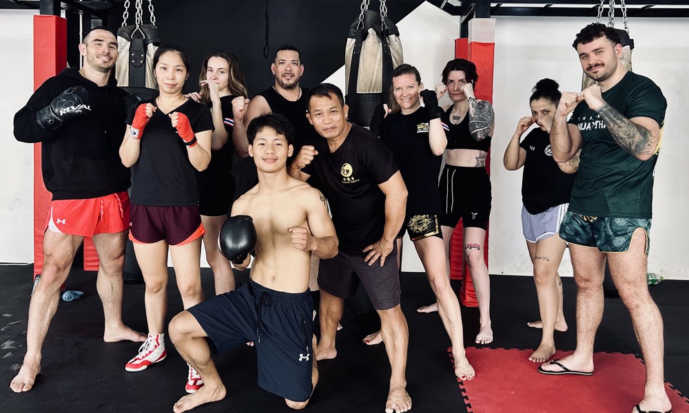 Petit club convivial de boxe anglaise et de boxe thai à Chiang Mai en Thaïlande