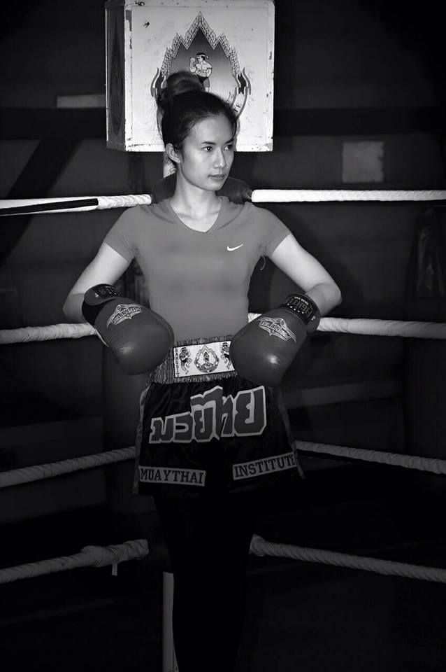 Etudiante de muay thai en Thaïlande