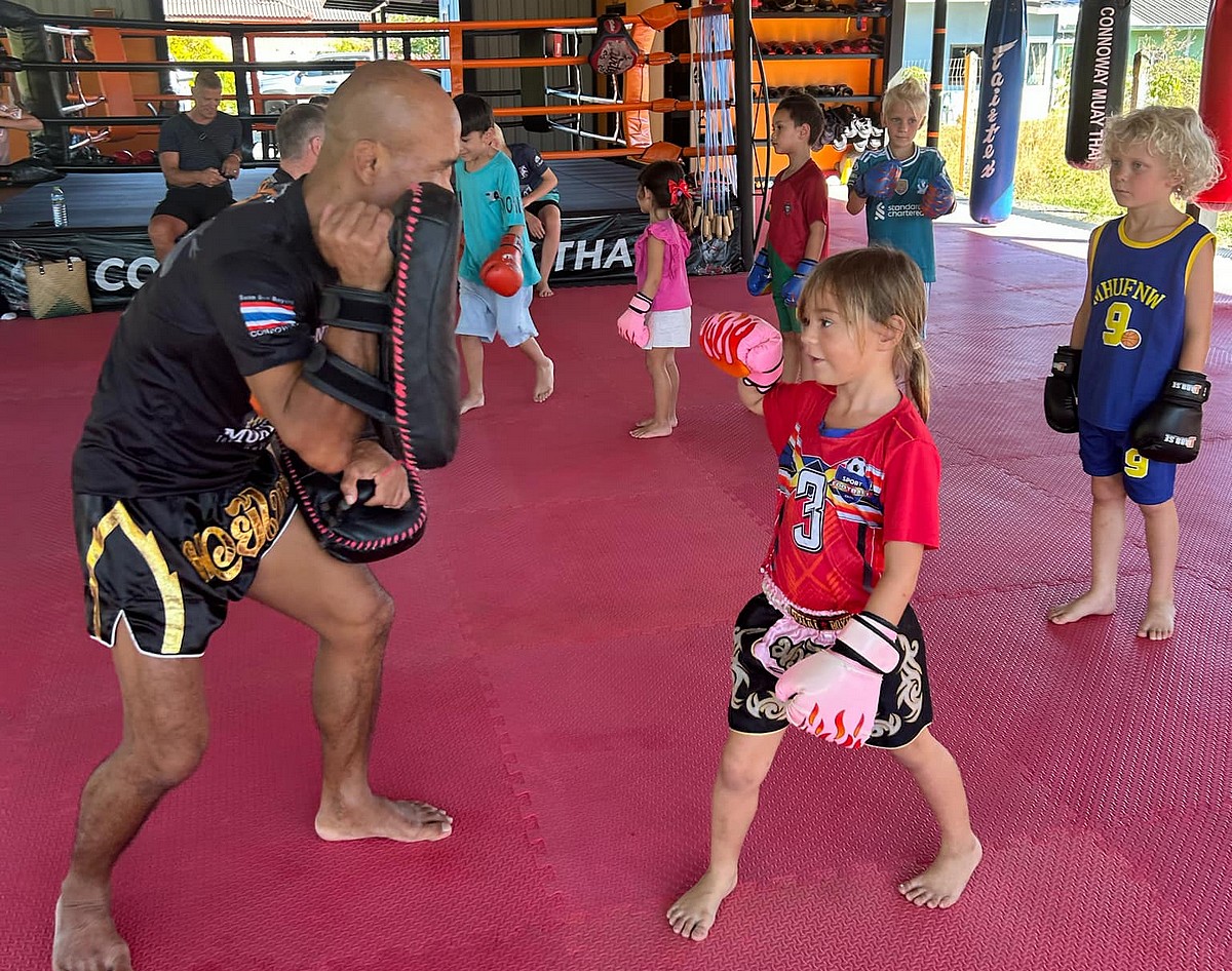 Entrainement pour enfants de boxe thaï en Thaïlande